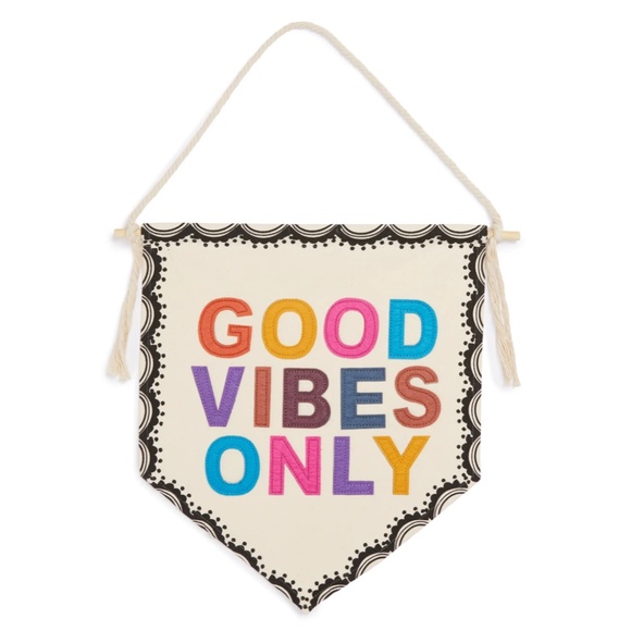 NATURAL LIFE Other - NATURAL LIFE | Good Vibes Only Wall Pennant